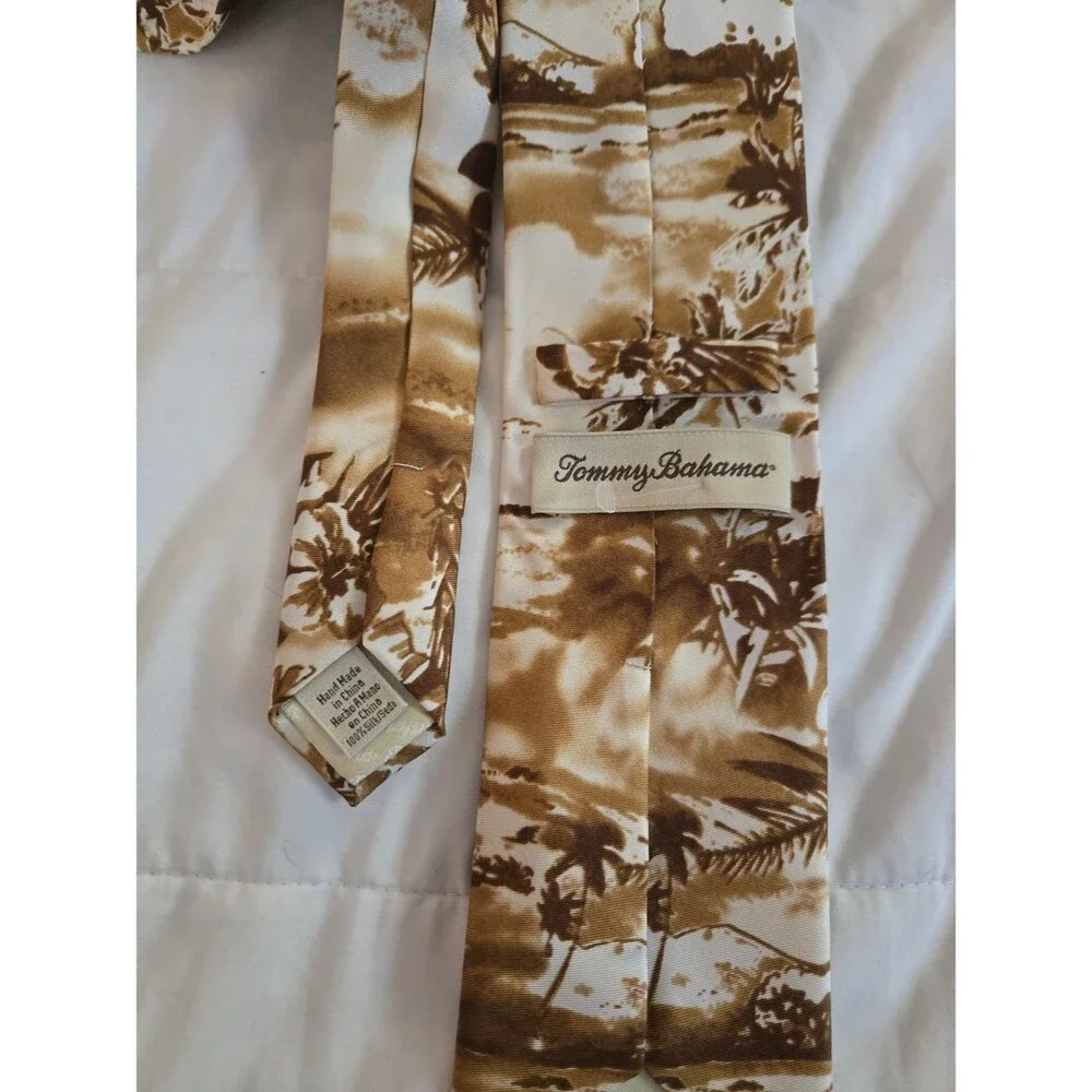 Tommy Bahama Silk Tropical Brown Floral Tie In Box